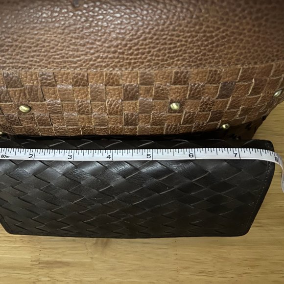 Basketweave leather purse and clutch wallet - Picture 3 of 6